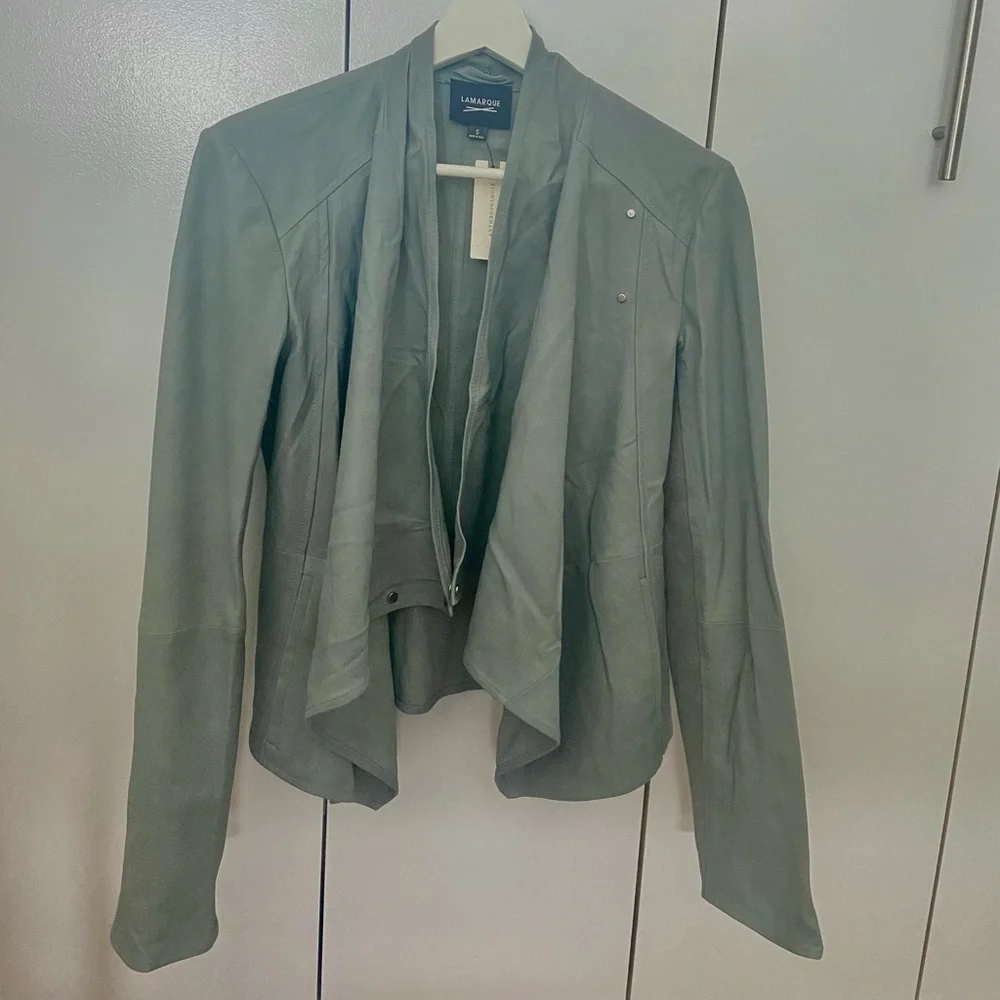 Leather jacket - Picture 1 of 3